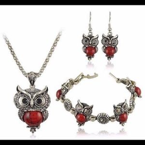 New Vintage cut Owl with red stones good quality